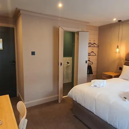 Guest house The Lemon Leaf Cafe Bar And Townhouse Kinsale